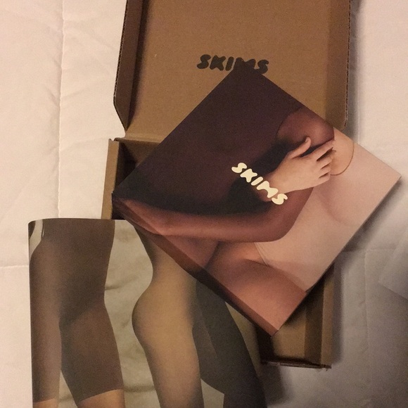 Skims Essential Mock Neck Long Sleeve Bodysuit | Sandstone - Picture 2 of 3